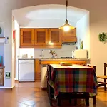 Villa Lotus 2, *
