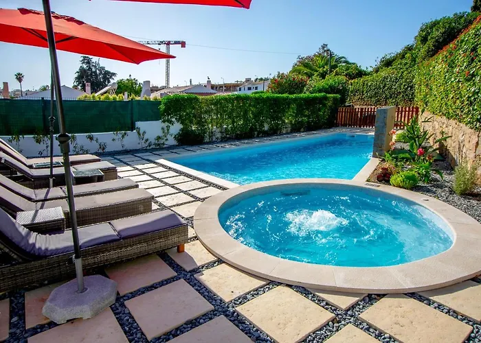 Lotus 2, Villa Albufeira